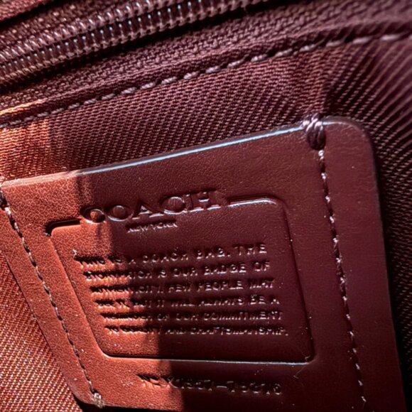 Stunning Coach Elise coral satchel - Picture 11 of 11